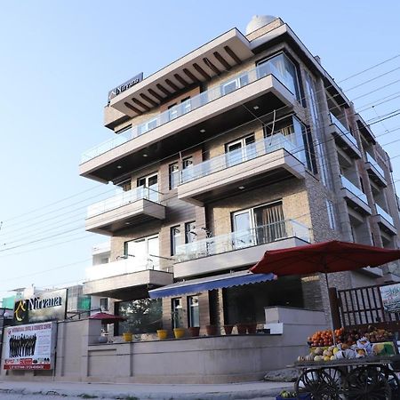 Nirvana Rooms คูร์เคาน์ ภายนอก รูปภาพ