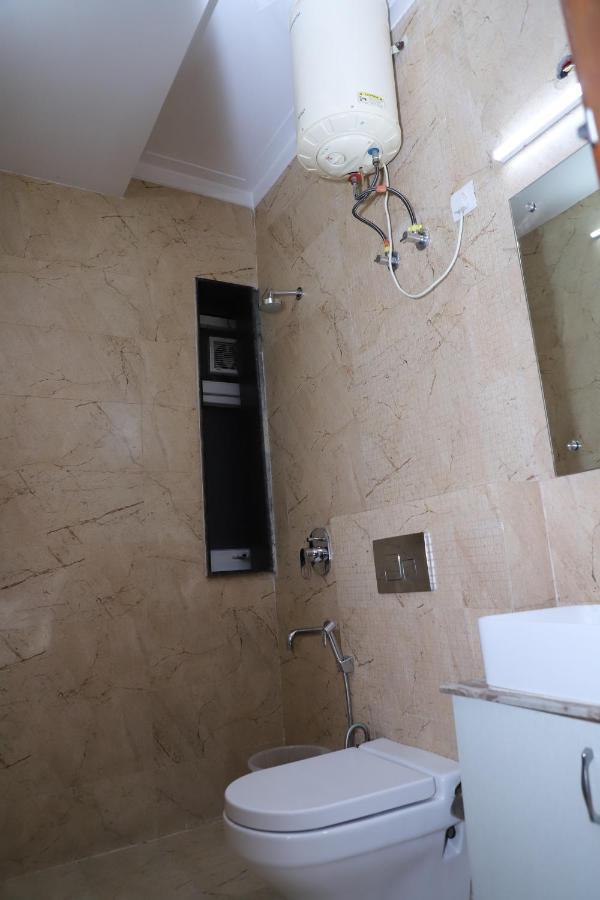Nirvana Rooms คูร์เคาน์ ภายนอก รูปภาพ