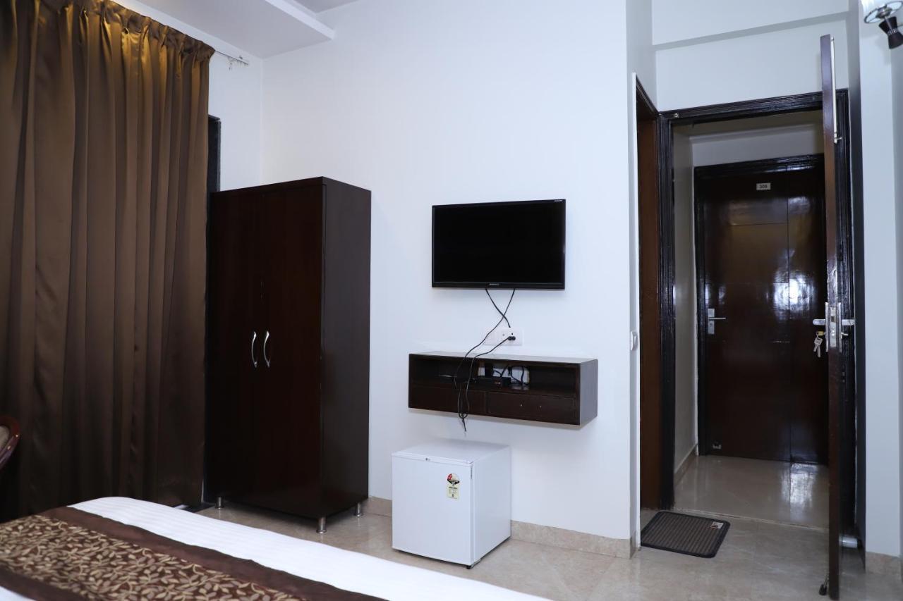 Nirvana Rooms คูร์เคาน์ ภายนอก รูปภาพ