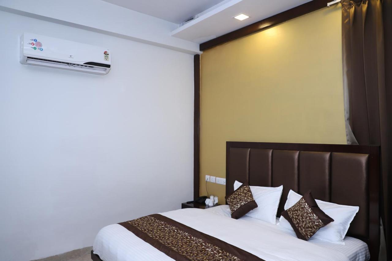 Nirvana Rooms คูร์เคาน์ ภายนอก รูปภาพ