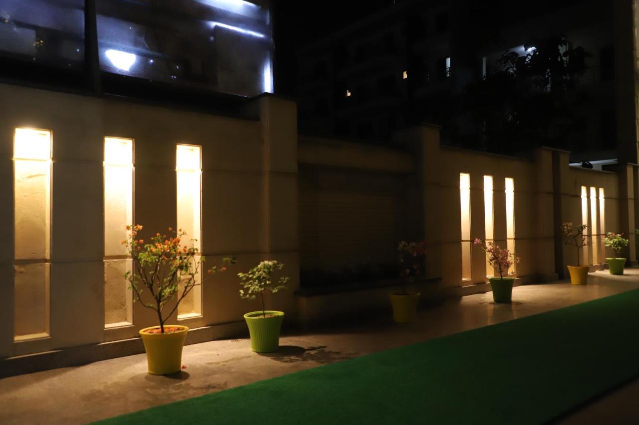 Nirvana Rooms คูร์เคาน์ ภายนอก รูปภาพ