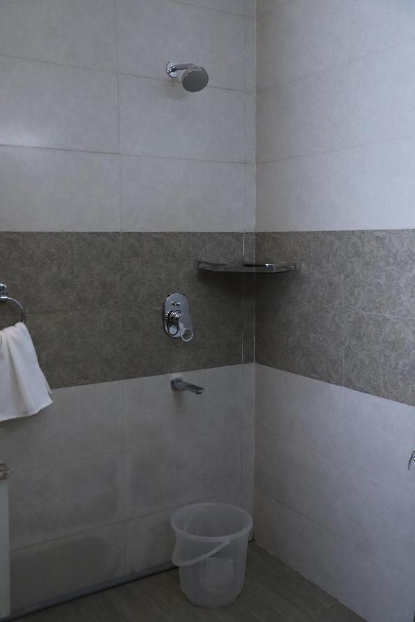 Nirvana Rooms คูร์เคาน์ ภายนอก รูปภาพ