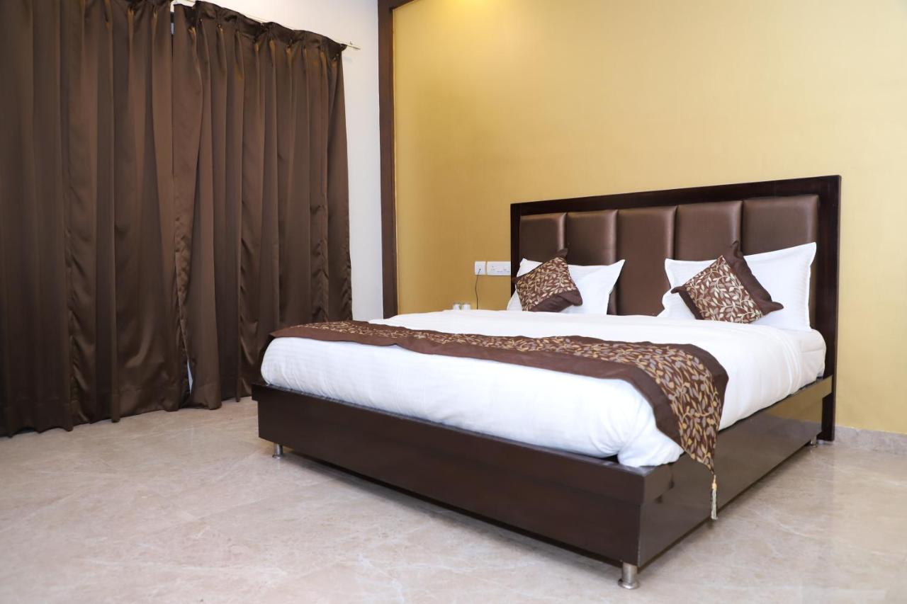 Nirvana Rooms คูร์เคาน์ ภายนอก รูปภาพ