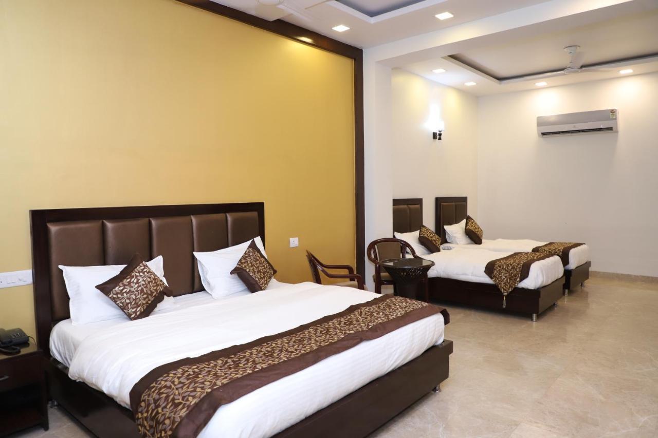 Nirvana Rooms คูร์เคาน์ ภายนอก รูปภาพ